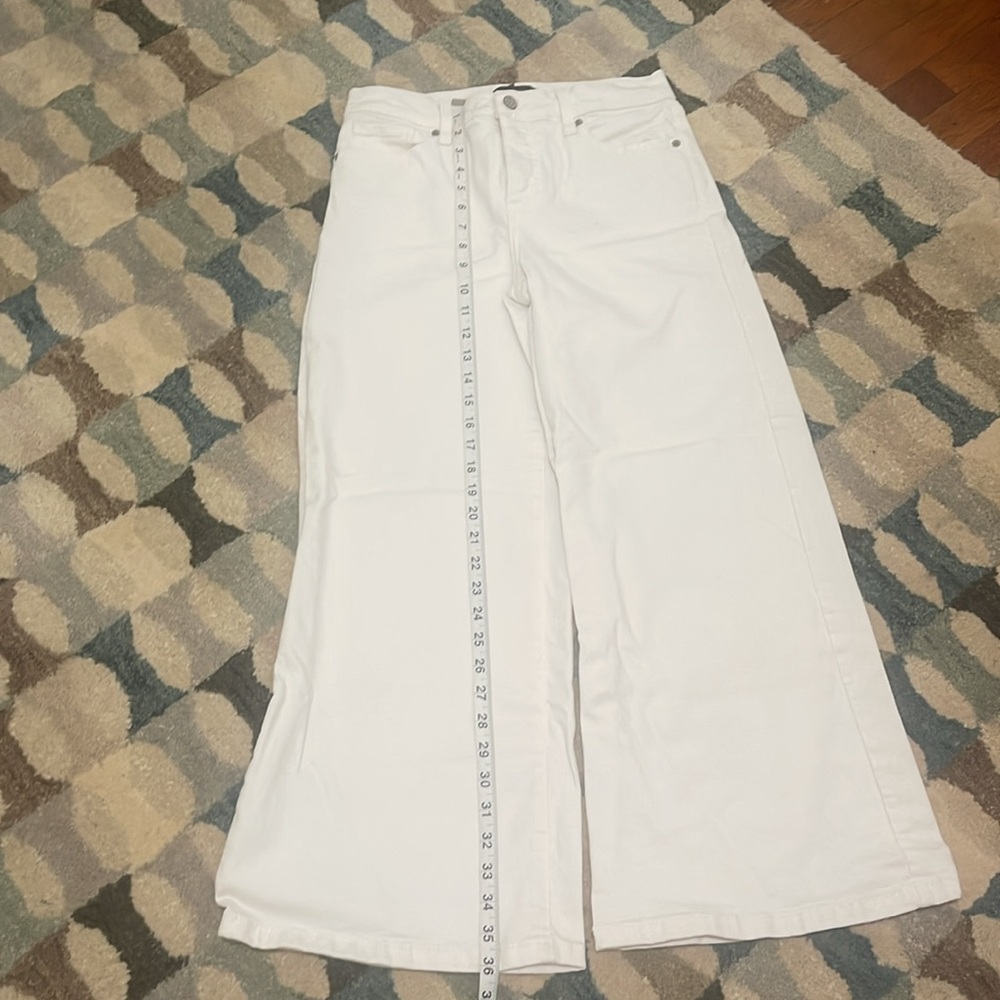 Banana Republic White Flare Jeans - Picture 5 of 5